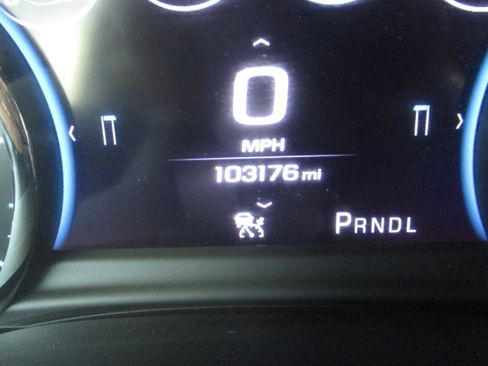 Used 2018 GMC Yukon Denali image 30