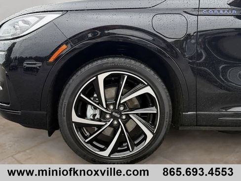 Used 2025 Lincoln Corsair Grand Touring w/ Equipment Group 301A image 9