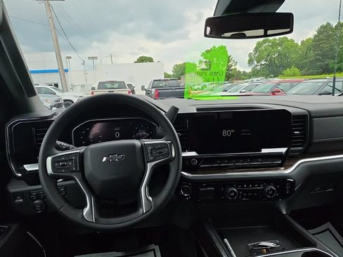 New 2026 Chevrolet Silverado 2500 LT w/ Trail Boss Package AWD/4WD image 12
