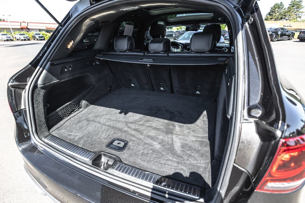 Used 2020 Mercedes-Benz GLC 63 AMG 4MATIC image 35