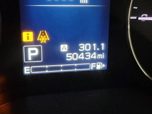 Used 2018 Subaru Crosstrek 2.0i Limited image 19