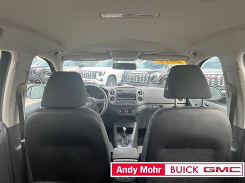 Used 2012 Volkswagen Tiguan S FWD image 34