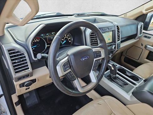 Used 2016 Ford F150 Lariat w/ Equipment Group 502A Luxury AWD/4WD image 10