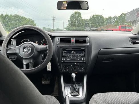 Used 2013 Volkswagen Jetta S FWD image 7