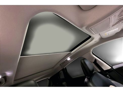 Used 2021 Ford Escape Titanium w/ Titanium Premium Package image 24