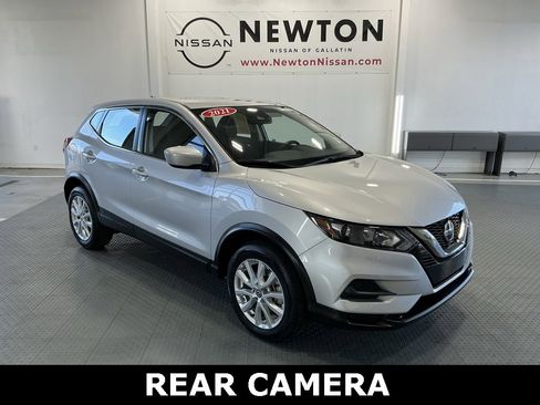 Used 2021 Nissan Rogue Sport S image 1