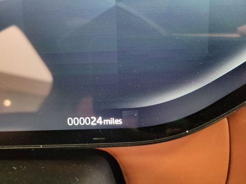 New 2026 Land Rover Range Rover SV image 16