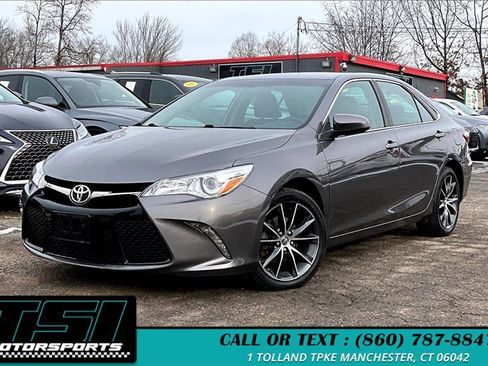 Used 2016 Toyota Camry XSE image 2