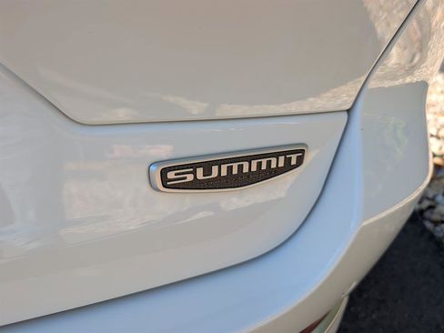 Used 2023 Jeep Grand Cherokee Summit image 21