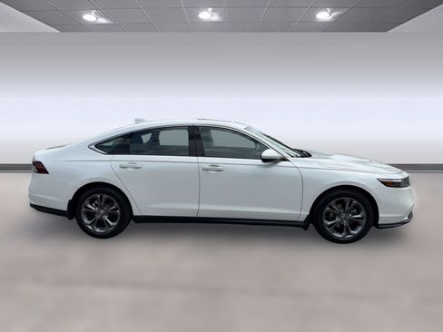 Used 2024 Honda Accord EX image 8