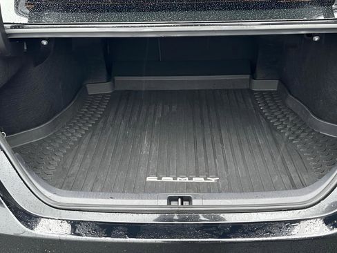 Used 2024 Toyota Camry SE image 18