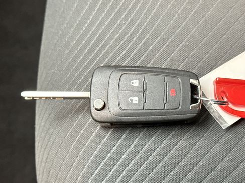 Used 2014 Buick Encore FWD image 32