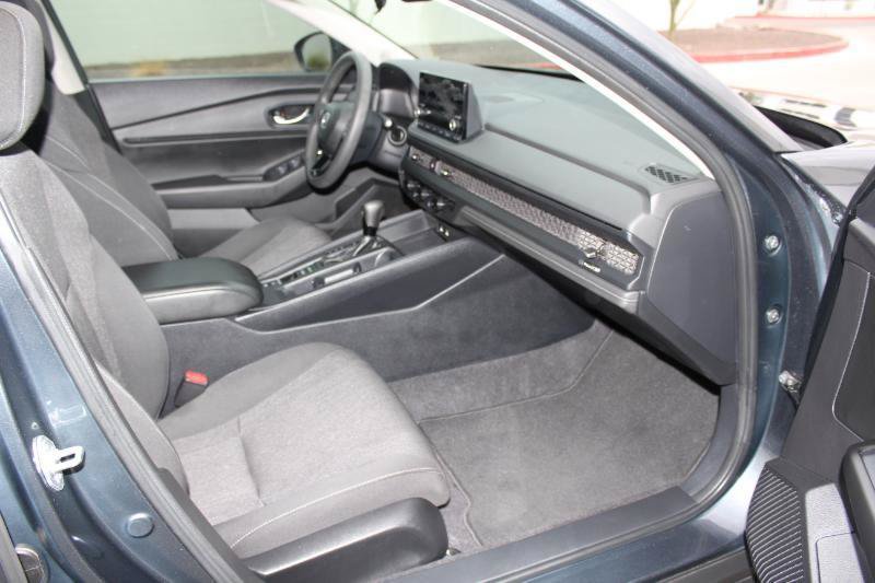 Used 2024 Honda Accord EX image 19