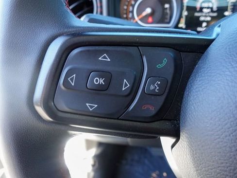 Used 2024 Jeep Wrangler Unlimited Rubicon image 13