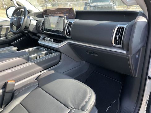 New 2026 Ford Expedition Max Platinum w/ Driver's Package image 56