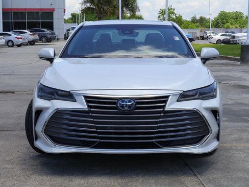 Used 2020 Toyota Avalon Limited FWD image 26