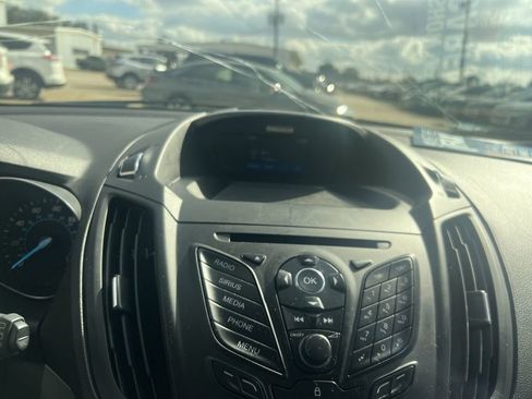 Used 2016 Ford Escape SE image 11