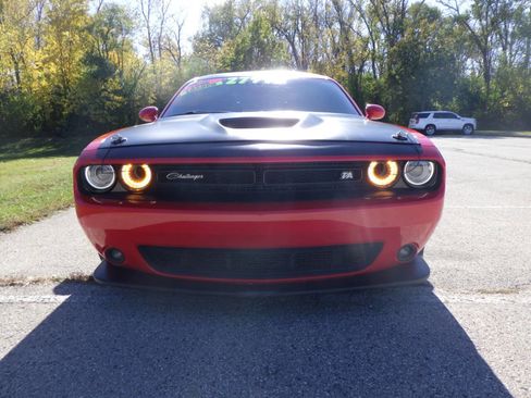 Used 2017 Dodge Challenger T/A image 4