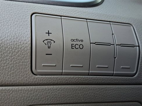 Used 2014 Hyundai Elantra GT image 26