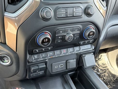 Used 2020 Chevrolet Silverado 2500 High Country w/ Gooseneck/5TH Wheel Package AWD/4WD image 31