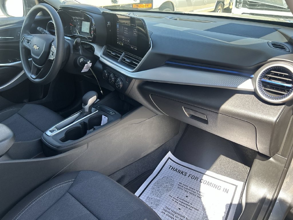 New 2026 Chevrolet Trax LS FWD image 33