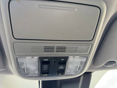 Used 2019 Honda Odyssey EX-L image 33