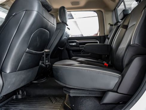 Used 2020 RAM 3500 Laramie image 40