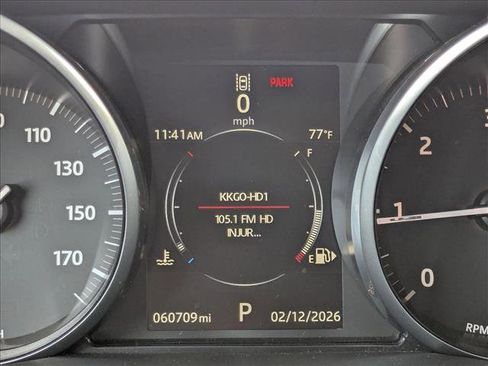 Used 2017 Land Rover Range Rover Sport SE image 10