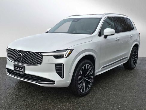 New 2026 Volvo XC90 B5 Plus w/ Protection Package image 7