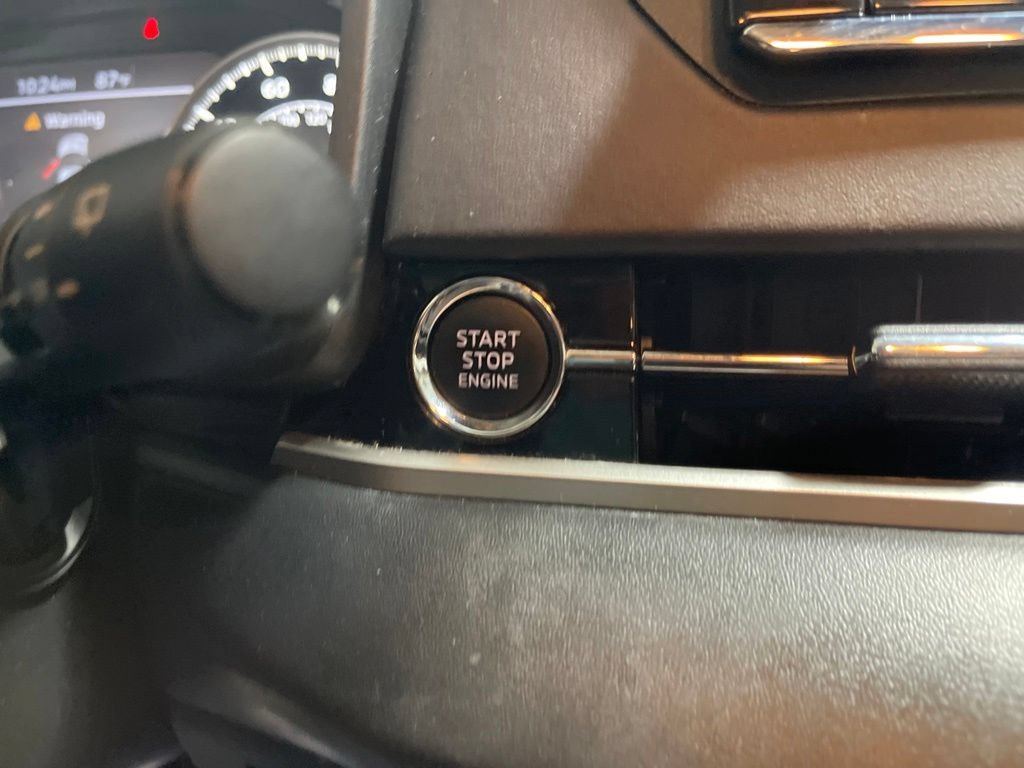 Used 2024 Mitsubishi Outlander ES FWD image 24