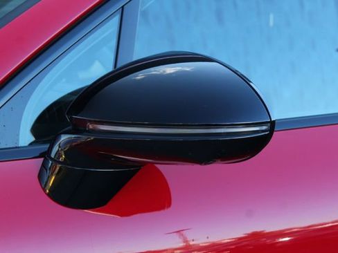 Certified 2025 Porsche Cayenne Coupe image 14