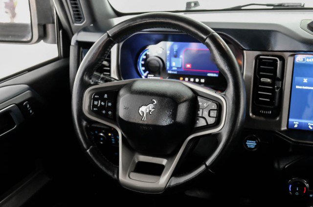 Used 2022 Ford Bronco Outer Banks w/ Sasquatch Package AWD/4WD image 15