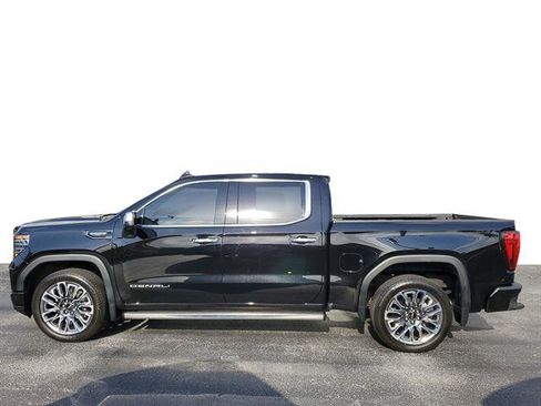 Used 2023 GMC Sierra 1500 Denali Ultimate image 2