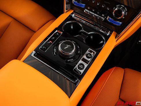 Used 2023 Rolls-Royce Cullinan AWD/4WD image 34