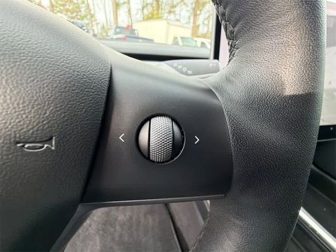 Used 2021 Tesla Model 3 Performance image 23