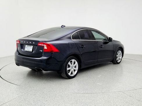 Used 2016 Volvo S60 T5 Premier w/ Convenience Package image 5