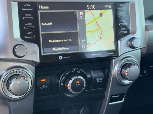 Certified 2024 Toyota 4Runner SR5 Premium image 25