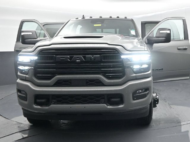 New 2026 RAM 3500 Laramie AWD/4WD image 64