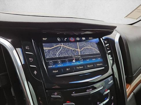 Used 2016 Cadillac Escalade ESV Luxury AWD/4WD image 13