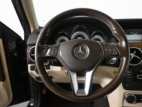 Used 2014 Mercedes-Benz GLK 350 2WD image 2