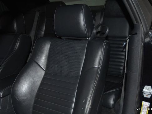 Used 2009 Dodge Challenger R/T image 12