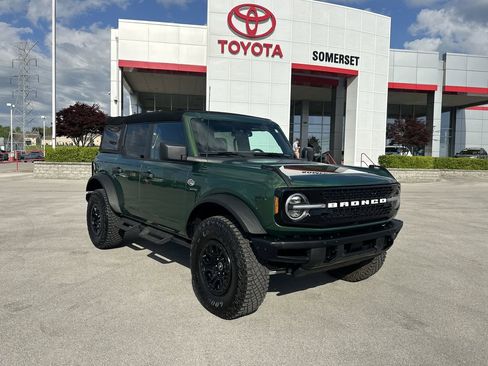 Used 2024 Ford Bronco Wildtrak AWD/4WD image 3
