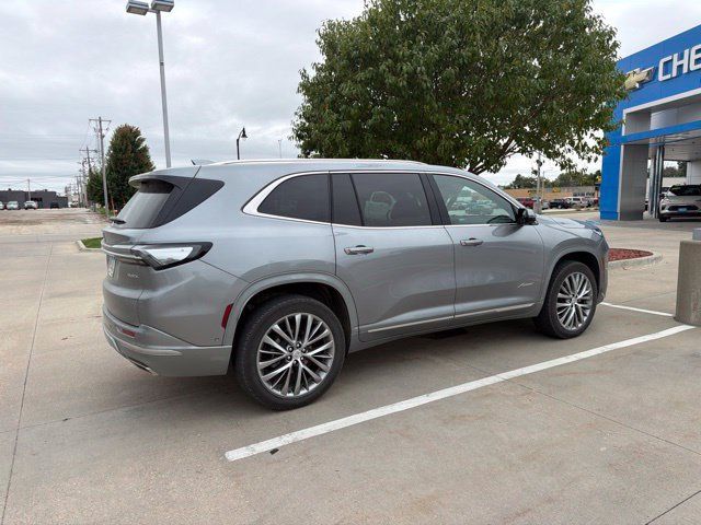 Used 2026 Buick Enclave Avenir w/ Super Cruise Package AWD/4WD image 9