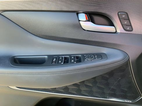 Used 2019 Hyundai Santa Fe Limited w/ Cargo Package image 11