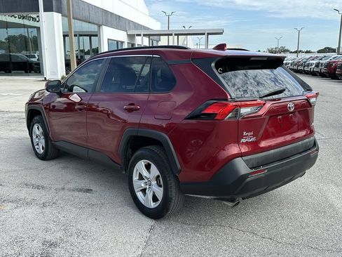 Used 2020 Toyota RAV4 XLE w/ Convenience Package FWD image 7