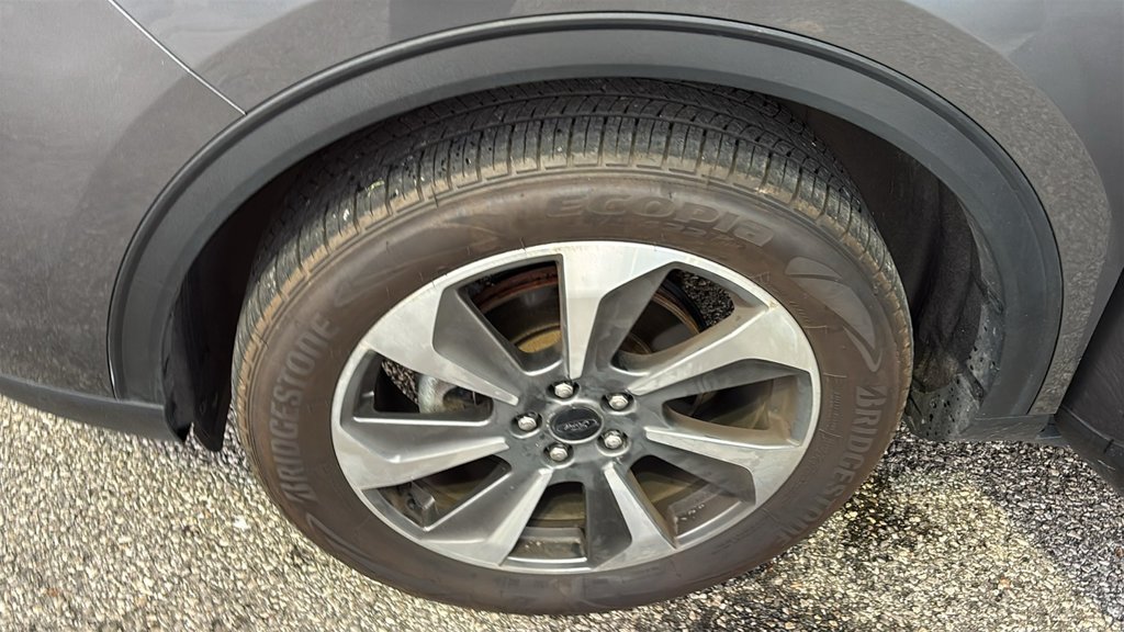 Used 2024 Ford Escape Platinum AWD/4WD image 32