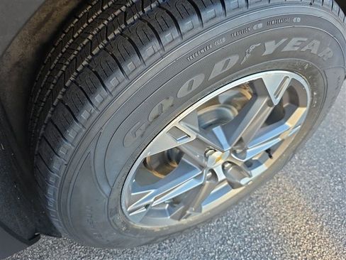 Certified 2023 Chevrolet Blazer LT w/ Convenience Package image 17