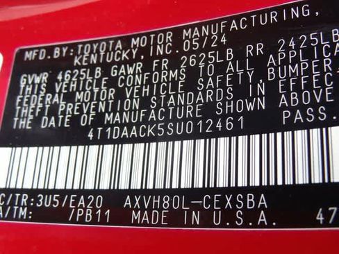 Used 2025 Toyota Camry SE FWD image 41