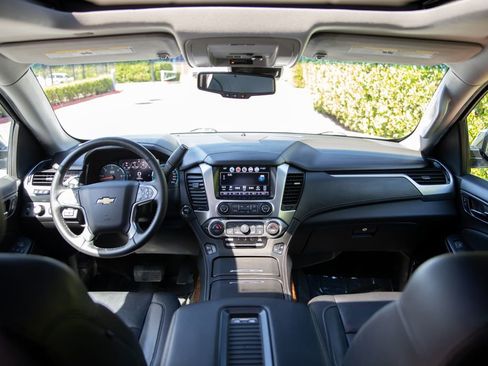 Used 2017 Chevrolet Tahoe Premier AWD/4WD image 10
