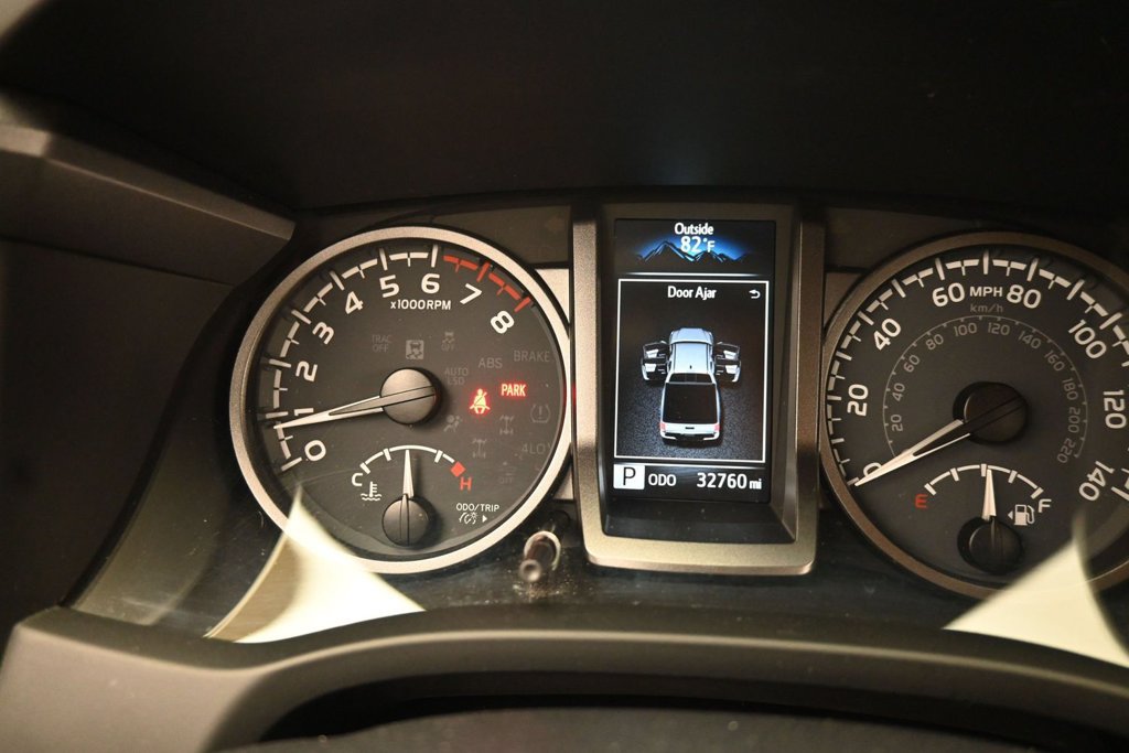 Used 2023 Toyota Tacoma TRD Sport AWD/4WD image 19